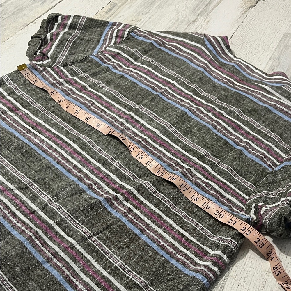 XiRENA Gray Striped V-Neck Blouse with Blue and Purple Accents - Picture 6 of 9